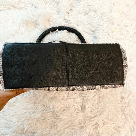 HP🎉Cole Haan Snakeskin Satchel! - Picture 5 of 10